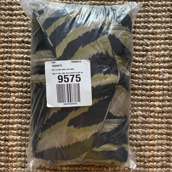 NEW Free People Walk The Line Pullover In Olive Combo - Picture 15 of 16